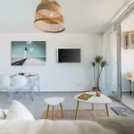 One Bedroom Apartment Next To The Port