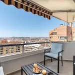 One Bedroom Apartment Next To The Port