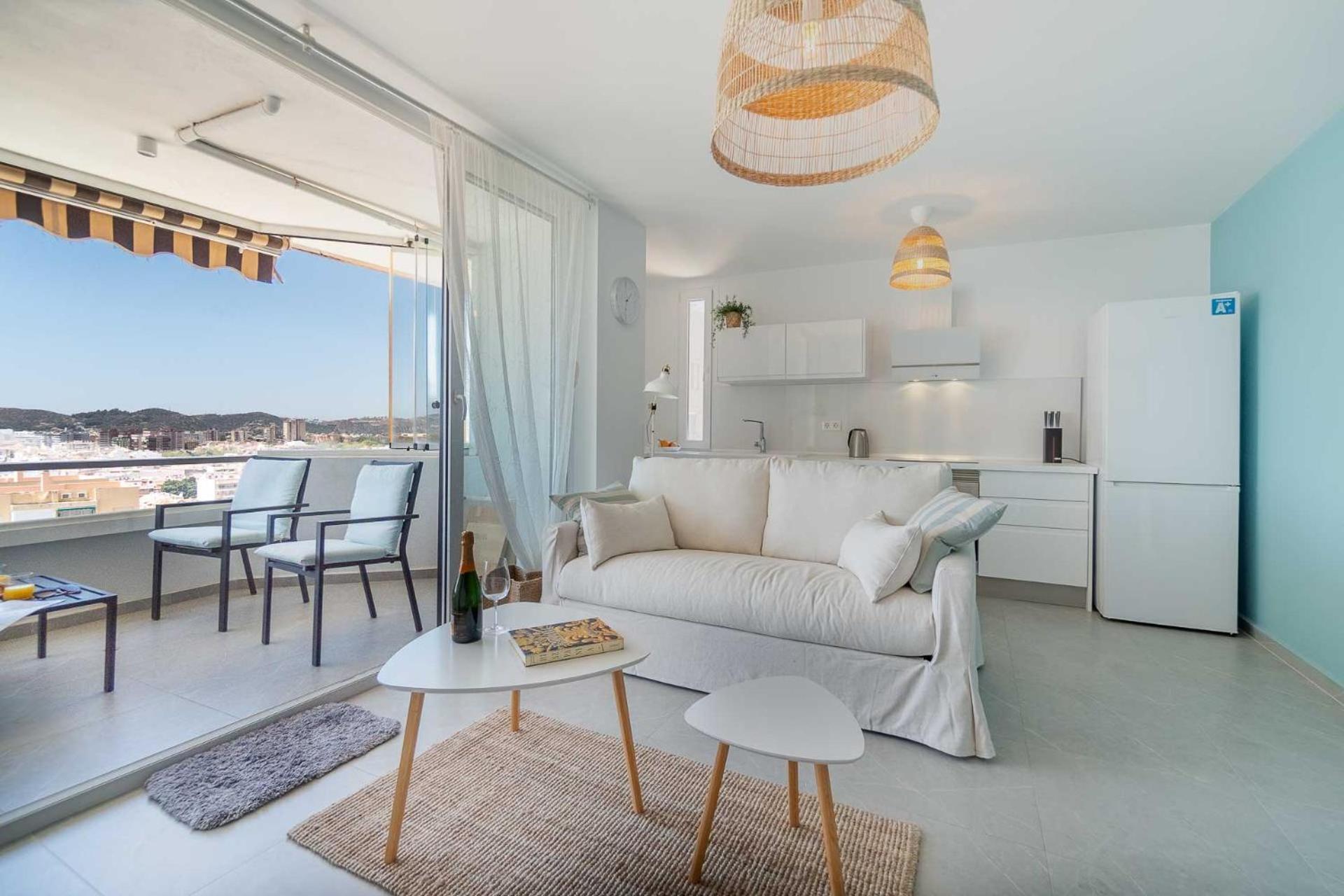 One Bedroom Next To The Port * Fuengirola