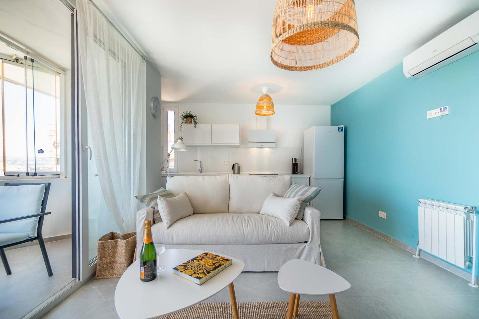 One Bedroom Next To The Port * Fuengirola